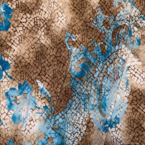 Patterned blouse - Picture 2 of 3